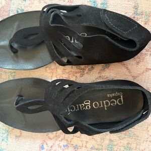Pedro Garcia Black leather Women's thong Sandals, vacation resort cruise comfort